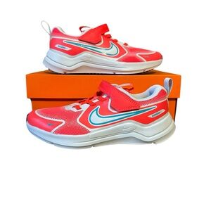 Nike Kids Cosmic Runner Sneakers 2.5Y